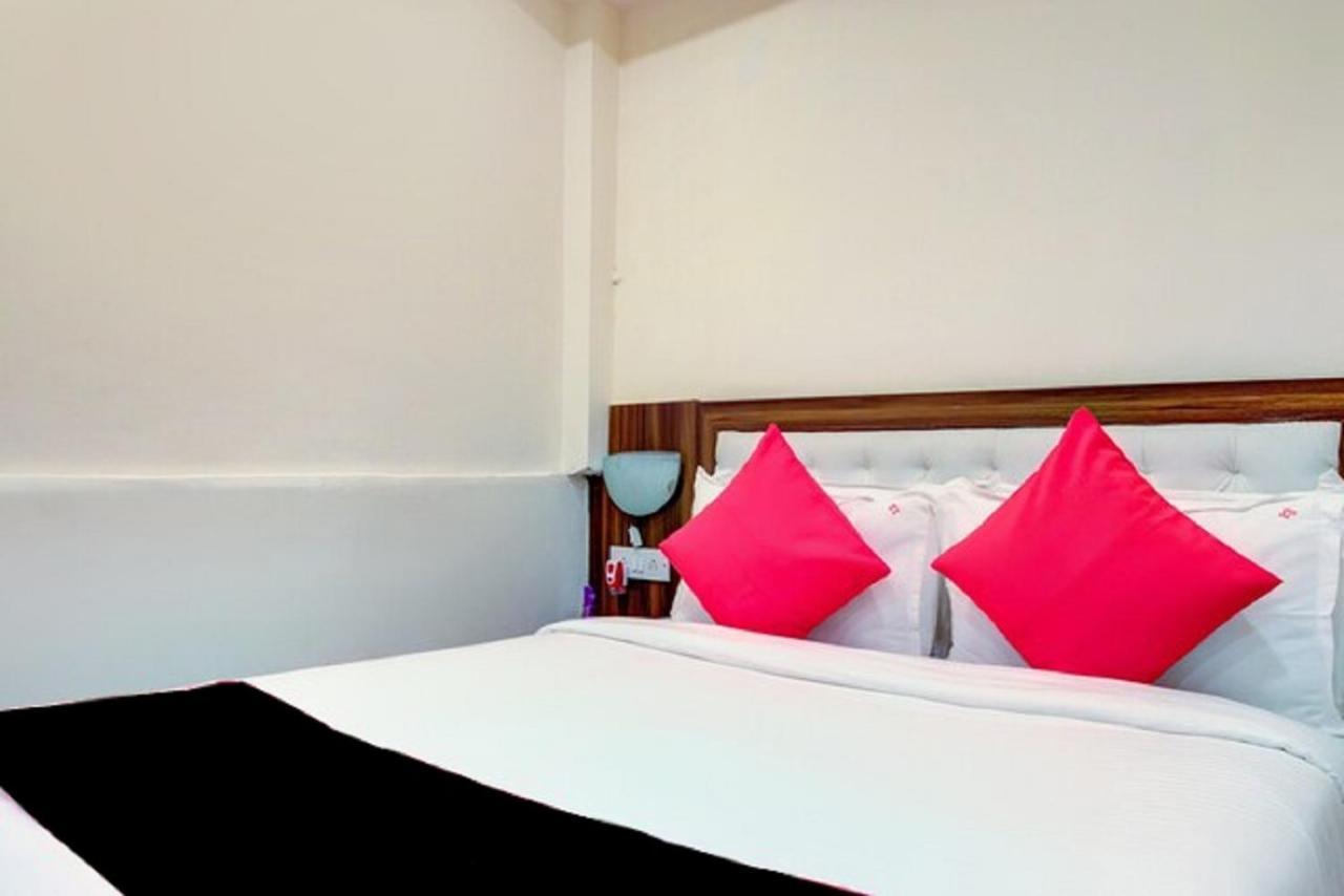 Hotel De Classico Juhu Мумбаи Экстерьер фото