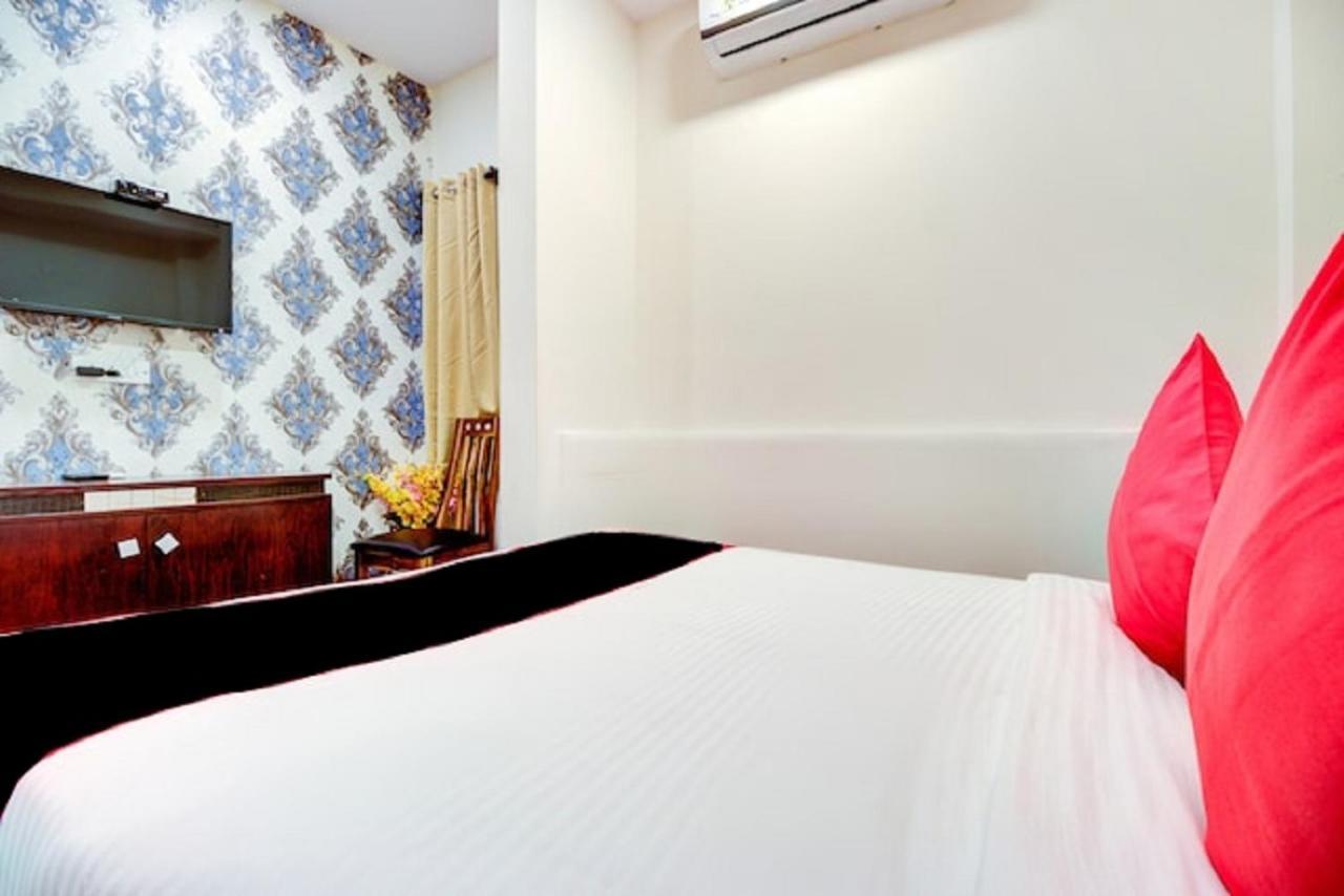 Hotel De Classico Juhu Мумбаи Экстерьер фото
